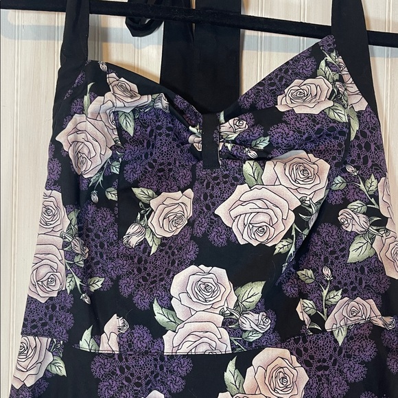 NWT HELLBUNNY VINTAGE INSPIRED PURPLE ROSE HALTER DRESS LARGE - Picture 2 of 6